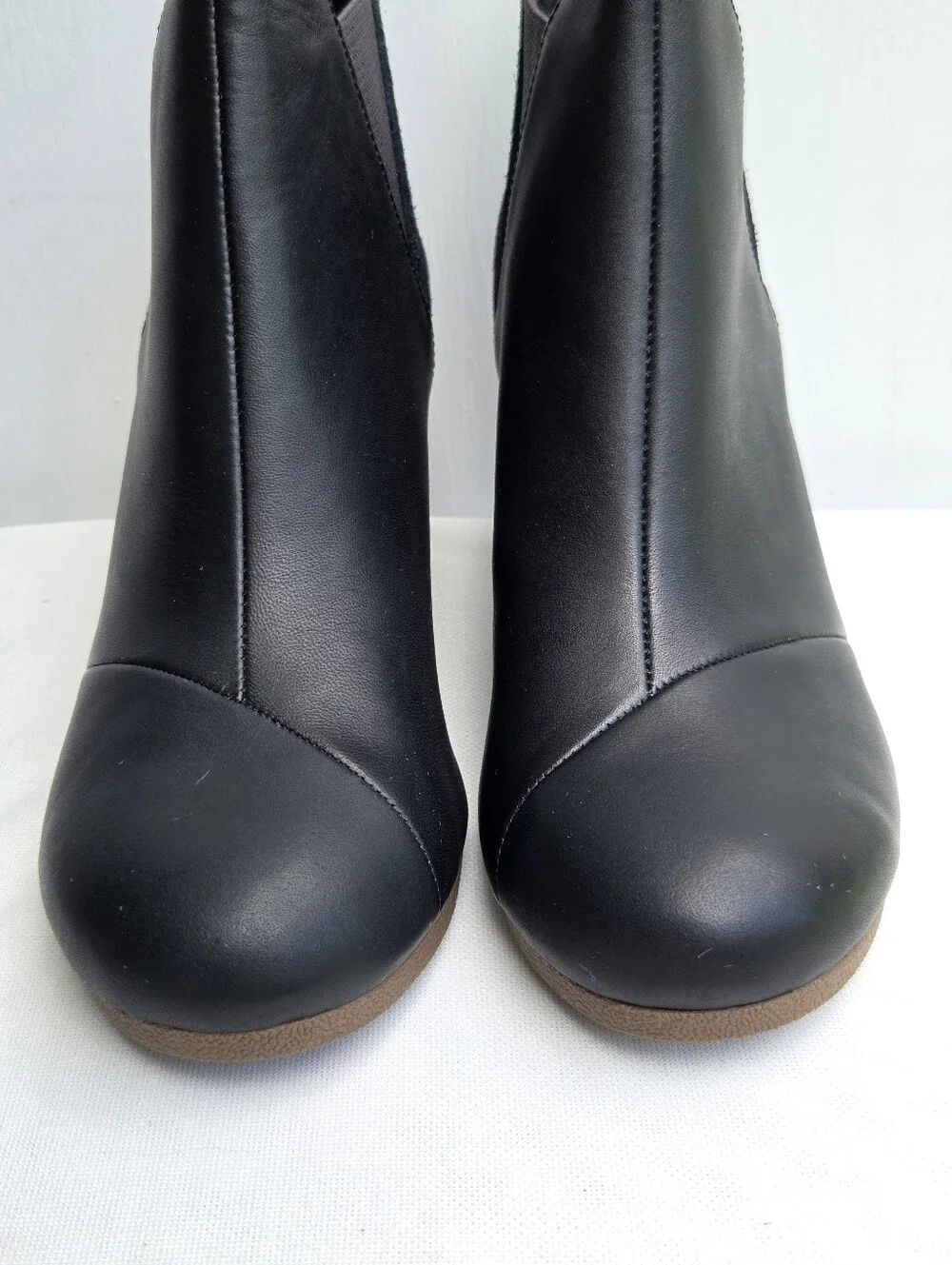 Toms nwot women